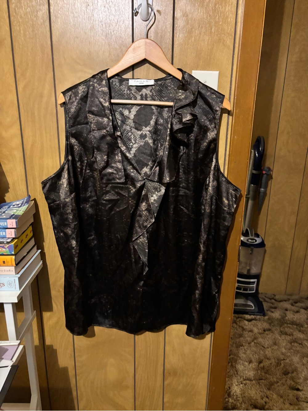 Tahari Black/Metallic pattern Ruffle V-Neck Sleeveless Blouse